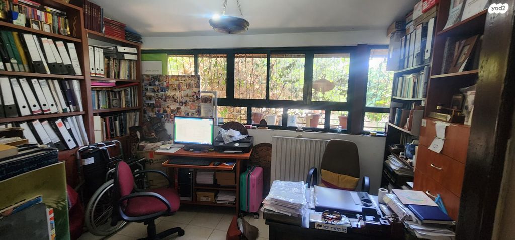 דו משפחתי, ארתור הנטקה, קרית היובל, ירושלים