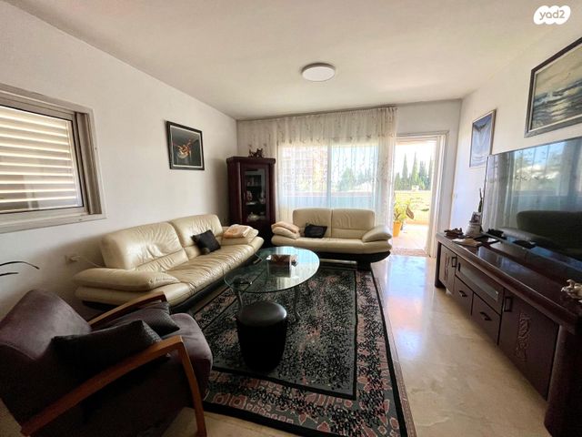 דירה, בר גיורא, קזן, רעננה