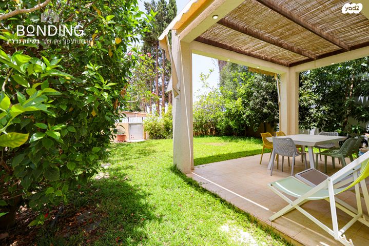 דו משפחתי, אבן יהודה