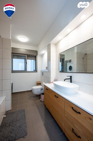 גג/ פנטהאוז, גינת אגוז, נווה גנים, פרדס חנה כרכור