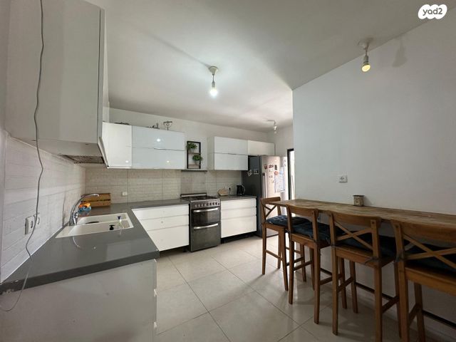 דירת גן, שיבת ציון, דקל, אפרת