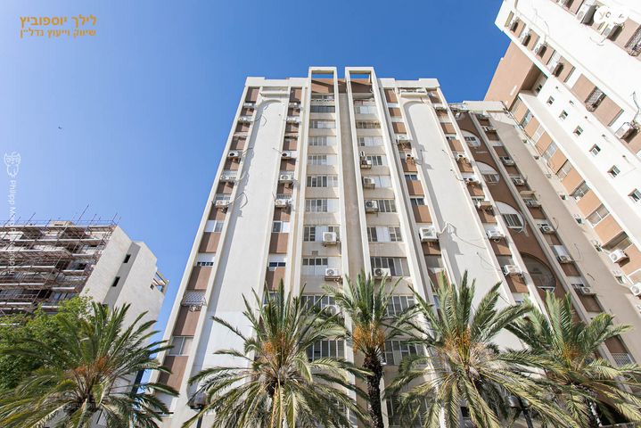 דירה, שדרות משה שרת, קרית ים ב', קרית ים