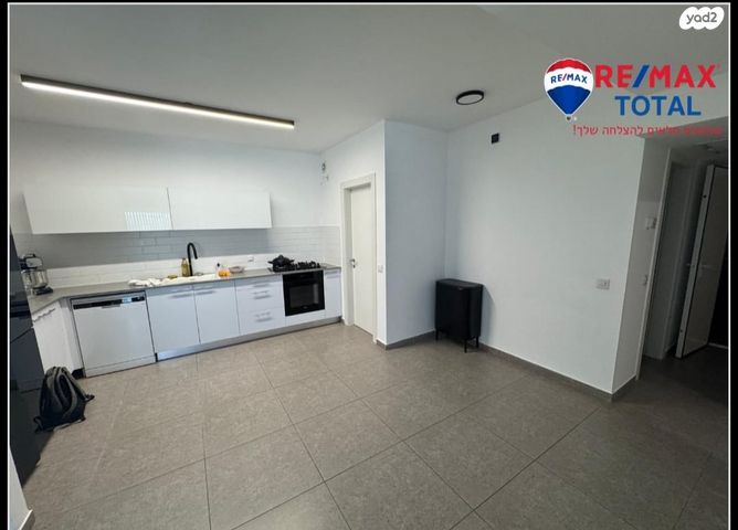 דירה, רחל המשוררת 10, נאות שמיר, יבנה