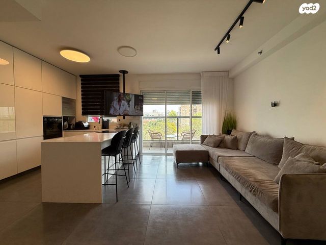 יוסף אהרונוביץ' 