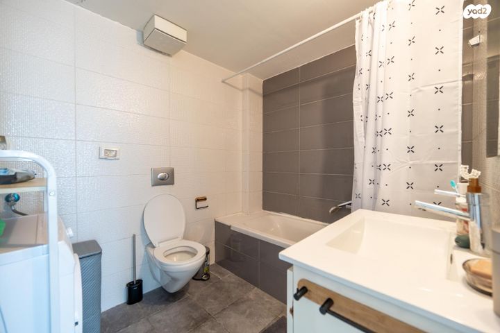 דירה, מעון, תל אביב יפו