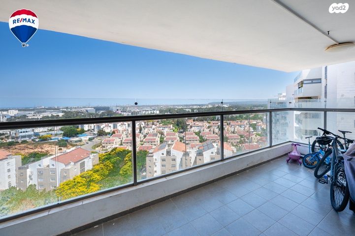 גג/ פנטהאוז, גינת אגוז, נווה גנים, פרדס חנה כרכור