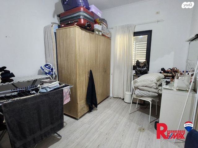 דירה, הרב הרצוג 17, לב העיר, בת ים