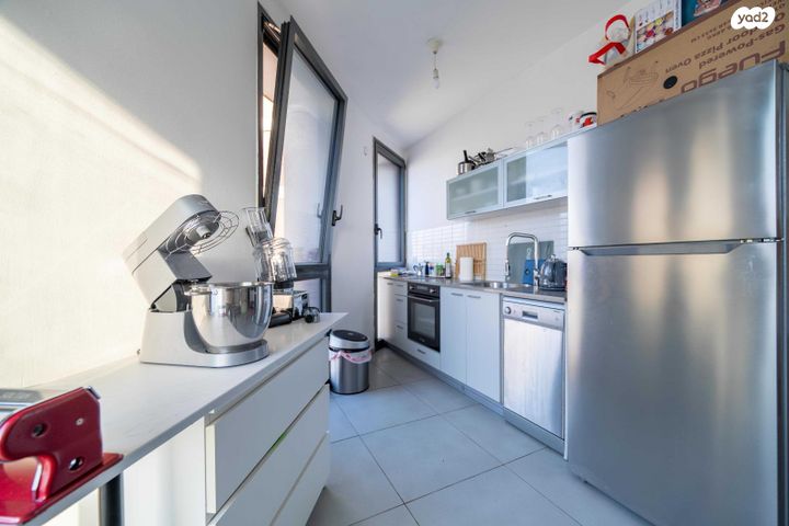 דירה, מעון, תל אביב יפו