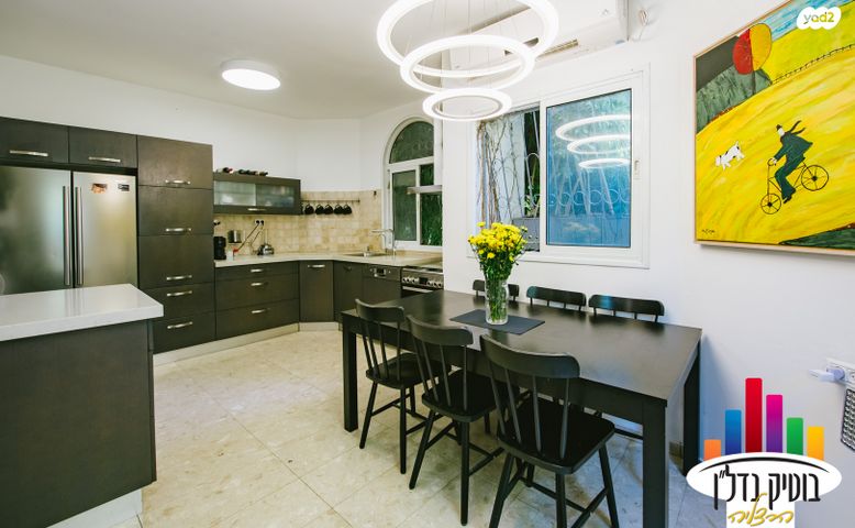 דירת גן, סנה, הרצליה