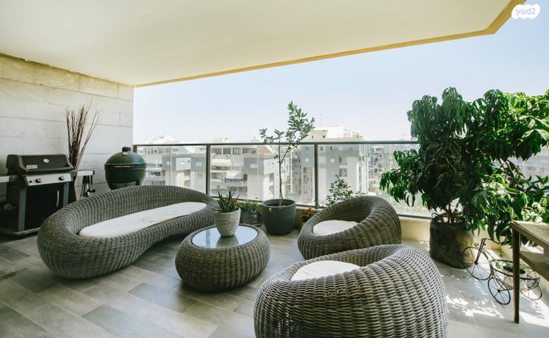 דירה, ישראל גלילי, קרית הלאום, ראשון לציון