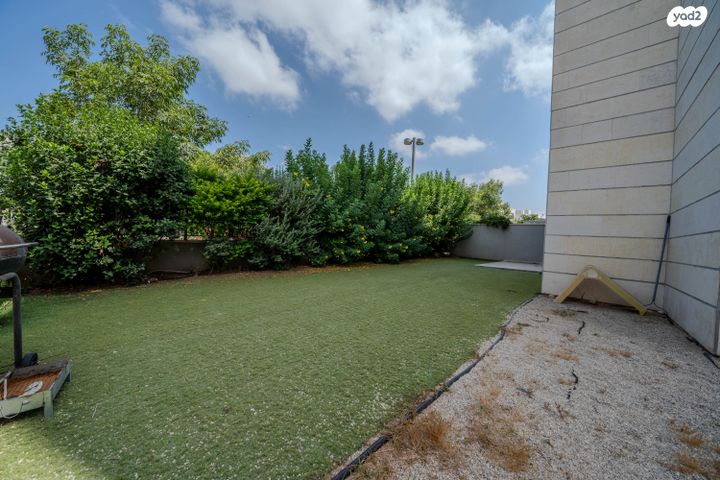 דירת גן, שוהם 5, אבני חן, חריש