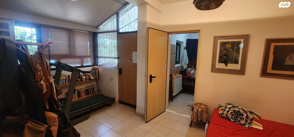 דו משפחתי, ארתור הנטקה, קרית היובל, ירושלים