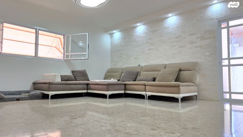 גג/ פנטהאוז, עפולה