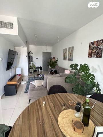 דירה, דרך בן גוריון, שכונת יהלום, מרכז העיר ב, רמת גן