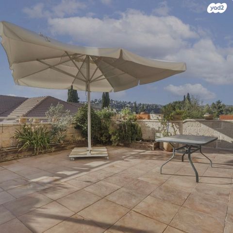 דו משפחתי, ירושלים