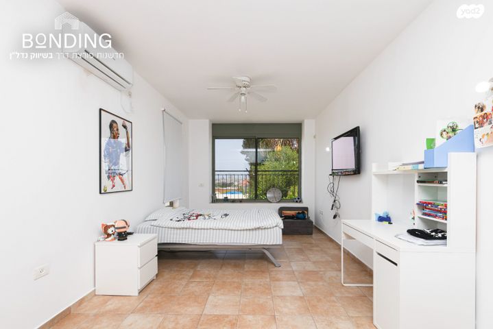 דו משפחתי, אבן יהודה