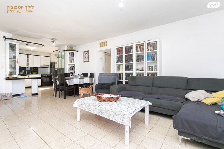 דירה, שדרות משה שרת, קרית ים ב', קרית ים