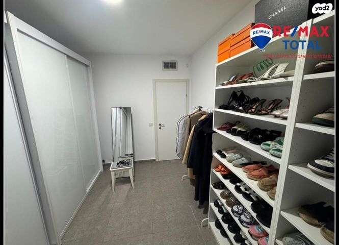 דירה, רחל המשוררת 10, נאות שמיר, יבנה