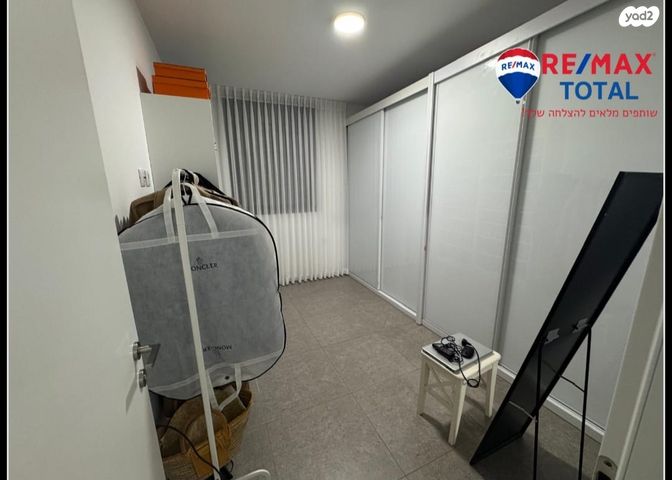 דירה, רחל המשוררת 10, נאות שמיר, יבנה