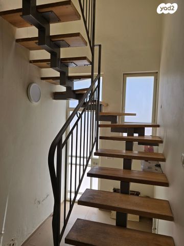 בית פרטי/ קוטג', בני עטרות