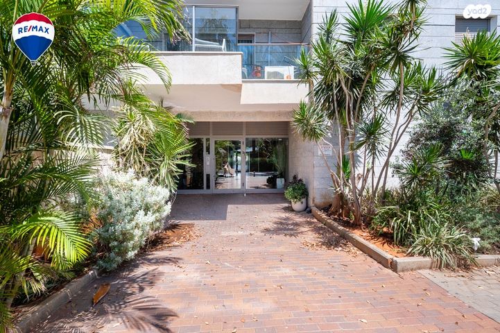 גג/ פנטהאוז, גינת אגוז, נווה גנים, פרדס חנה כרכור