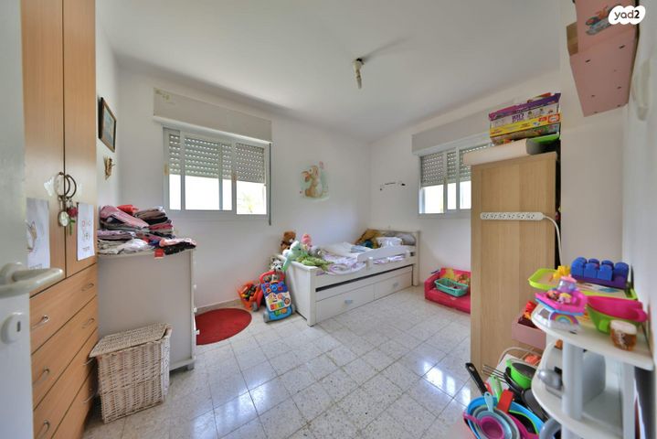 דירה, מנחם בגין 16, נווה גנים, קרית מוצקין