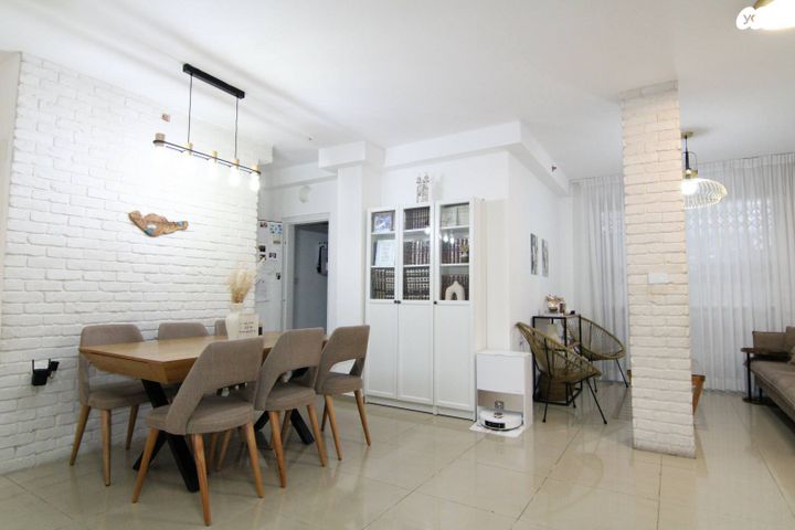 דירת גן, זלמן ארן, רובע ד', אשדוד