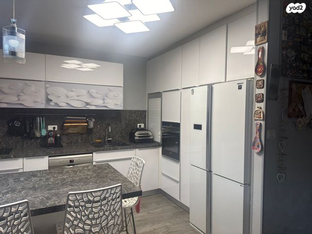 שדרות תל חי 