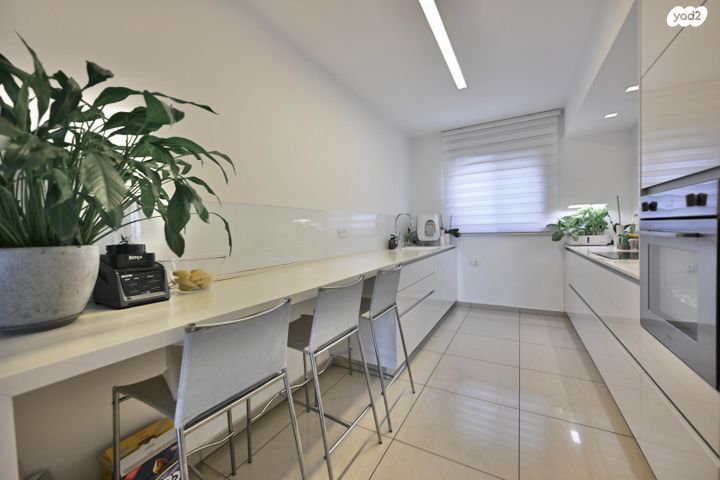 דירה, התורמוס, קרית ראשון, ראשון לציון