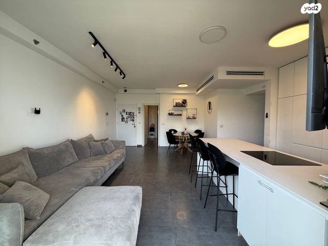 דירה, יוסף אהרונוביץ', נווה רמז, חולון