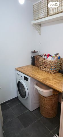 דירה, דרך העצמאות 29, ליבת העיר, יהוד מונוסון