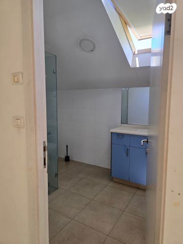 בית פרטי/ קוטג', בני עטרות