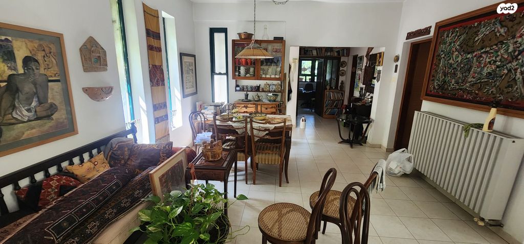 דו משפחתי, ארתור הנטקה, קרית היובל, ירושלים