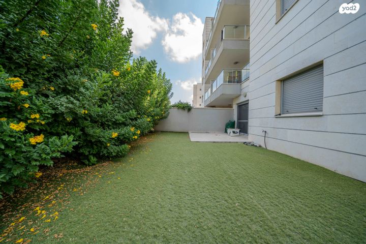 דירת גן, שוהם 5, אבני חן, חריש