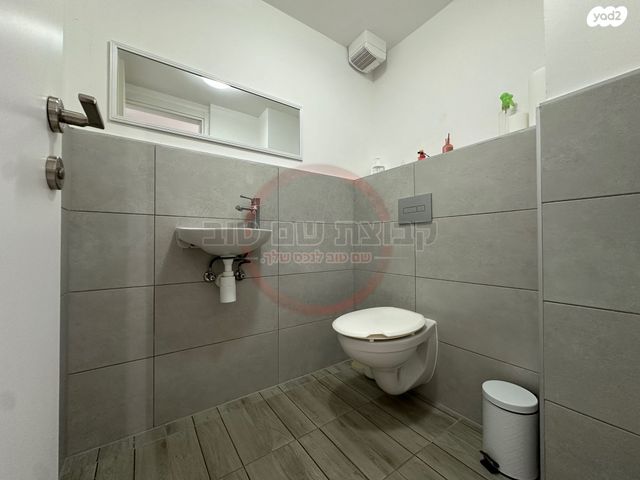 דופלקס, יצחק שמיר, עפולה הצעירה, עפולה