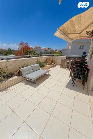 דופלקס, הפעמונים 17, רעננה