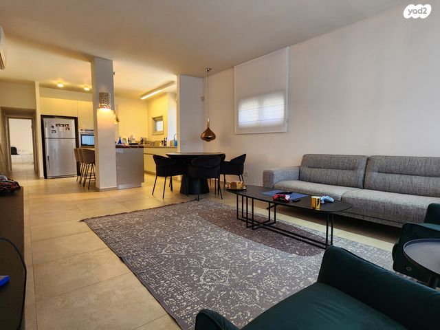 דירה, בן יהודה, מרכז, הרצליה