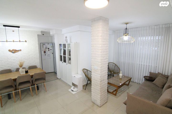 דירת גן, זלמן ארן, רובע ד', אשדוד