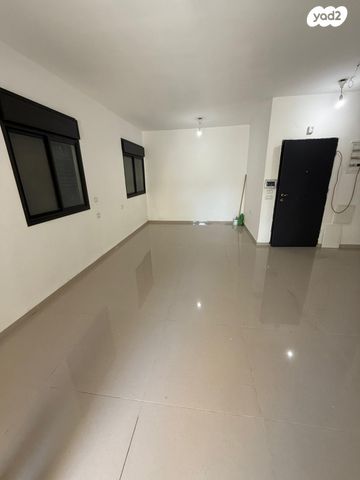 דירה, קרית אתא