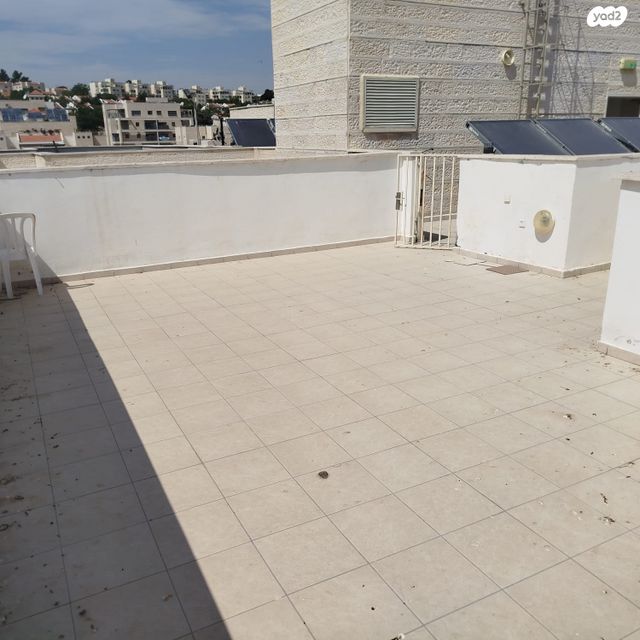 גג/ פנטהאוז, רבי ינאי, גבעת שרת, בית שמש