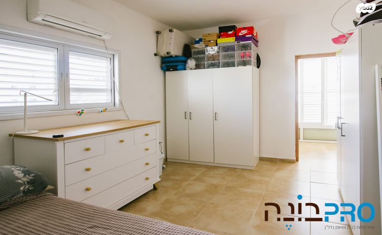 דירה, תרמ"ב, אברמוביץ', ראשון לציון