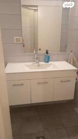 דירה, טבור הארץ, טבריה