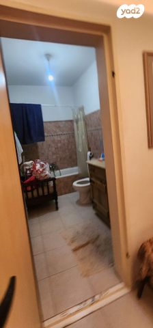 דו משפחתי, ארתור הנטקה, קרית היובל, ירושלים