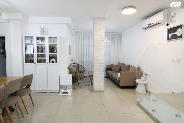 דירת גן, זלמן ארן, רובע ד', אשדוד