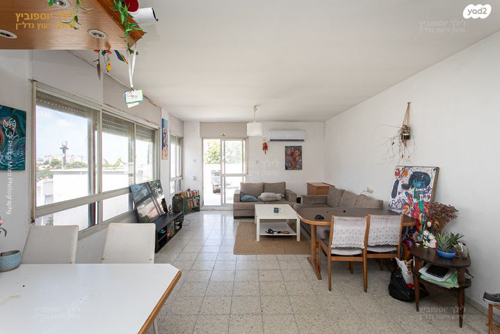 גג/ פנטהאוז, חסידי אומות העולם, רמת אלון, חיפה