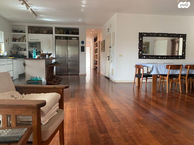 גג/ פנטהאוז, הר סיני 33, קרית ויצמן, רעננה