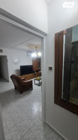 דירה, אברהם טביב, גבעה א', שביט, קרית אתא