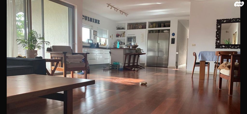 גג/ פנטהאוז, הר סיני 33, קרית ויצמן, רעננה