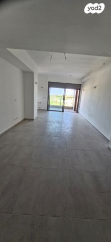 דירה, הרצליה