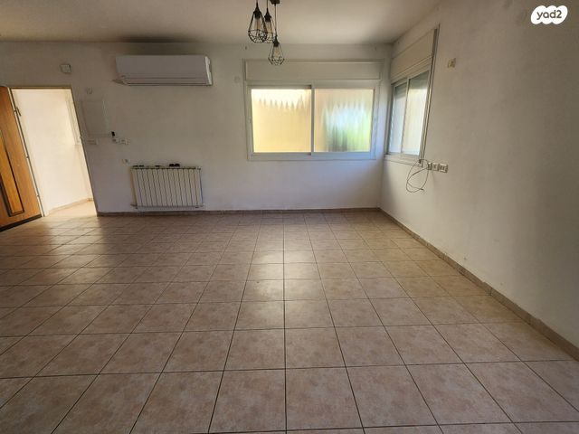 בית פרטי/ קוטג', כפר ורדים